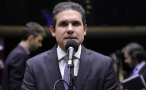 Hugo Motta e Vorcaro envolvidos em negócio de R$ 45 milhões na Paraíba