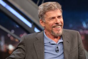 José Mayer Reaparece Após Cancelamento e Lamenta Morte de Ator