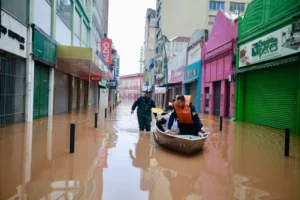 Justiça condena Porto Alegre por omissão na prevenção da enchente de 2024; município é responsabilizado por danos
