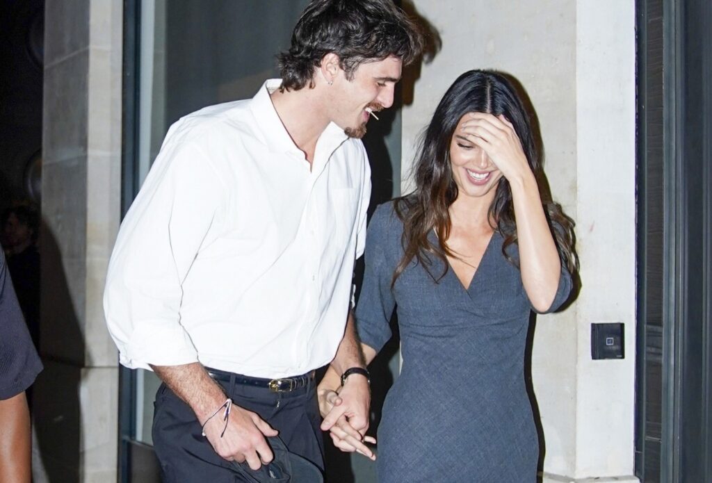 Kendall Jenner e Jacob Elordi vivem romance em Paris