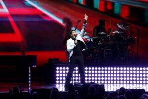Lionel Richie Internado na UTI Após Show nos EUA