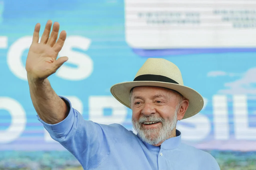 Aprovação de Lula cresce para 46% enquanto desaprovação cai, aponta Quaest
