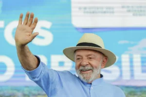 Aprovação de Lula cresce para 46% enquanto desaprovação cai, aponta Quaest