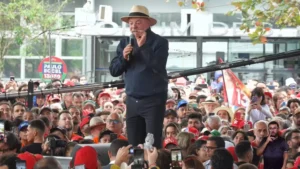 Lula reafirma objetivo na eleição 2026: ‘Quero ganhar para manter Bolsonaro na cadeia’