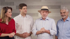 Lula vai a Pernambuco turbinar campanha de João Campos e frear avanço de Raquel Lyra