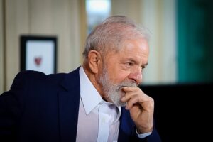 Lula anuncia mega operação de segurança no Rio para combater crime organizado