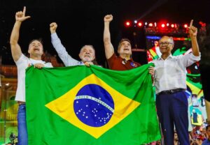 Lula responde Trump e reafirma: Brasil não entrega terras raras e não é quintal de ninguém