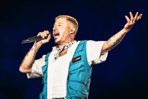 Macklemore faz gesto humanitário: doará R$ 5 milhões para organizações palestinas