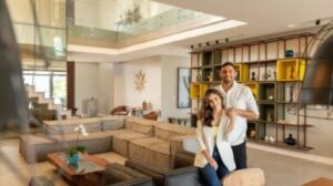 Mano Walter choca com mansão luxuosa: 12 banheiros e 3 capelas dentro da casa