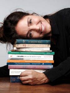 Manuela Dias lança livro sobre três heroínas brasileiras que você precisa conhecer