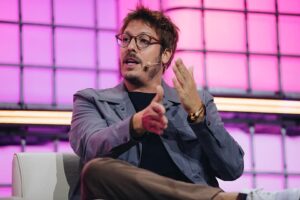 Meta derruba série ‘Revelando’ do ar: Fábio Porchat chama de ‘tentativa de censura’