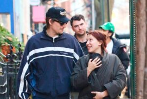 Millie Bobby Brown e Jake Bongiovi adotam segundo filho