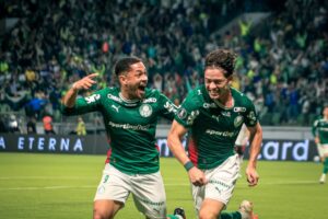 Palmeiras domina LDU e abre vantagem nas quartas da Libertadores