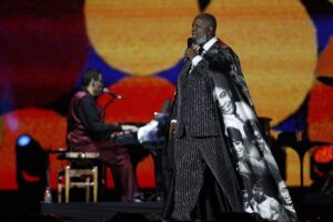 Péricles Arrebata Multidão no Rock in Rio com Repertório Motown e Público Grita por Turnê