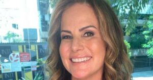 Renata Ceribelli viraliza ao celebrar primeira neta: gêmeos a caminho!