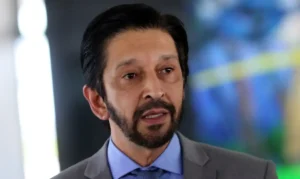 Mensagens comprometem Ricardo Nunes em suspeita de troca de emendas em SP