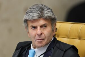 Escândalo no STF: Filho do Ministro Fux Mantinha Contato com Banqueiro do Master