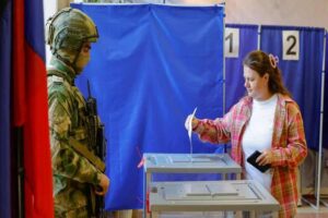 Rússia bate recorde de participação em eleições da Duma apesar de ataques de drones
