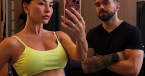 Sabrina Sato exibe barrigão de gravidez após treino e derrete fãs