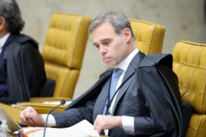 STF recebe dados do celular de Vorcaro; Nunes Marques pede acesso completo