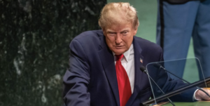 Trump rejeita regulação global de IA e avisa: quem dominar tecnologia será o grande vencedor