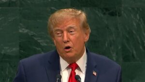 Trump ameaça ‘aniquilar’ Irã na ONU, mas depois elogia encontro diplomático entre os países