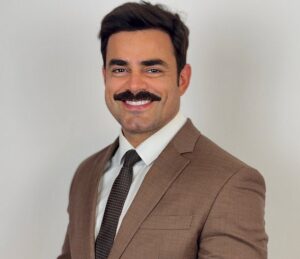 Túlio Amâncio troca Globo por SBT e causa mexerico na TV