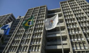 Justiça aumenta indenização para estudantes vítimas de racismo na Uerj