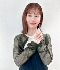 Atriz Yuri Nakamura, estrela de ‘Românticos Anônimos’ na Netflix, morre aos 44 anos