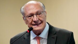 Alckmin aposta na virada de Lula e destaca mobilização popular no segundo turno