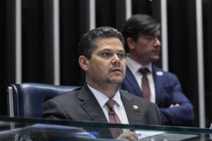 Alcolumbre marca votação da PEC da Segurança Pública em meio a tensões políticas