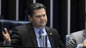 Alcolumbre promulga PEC do fim da escala 6×1 nesta sexta: uma vitória histórica para trabalhadores