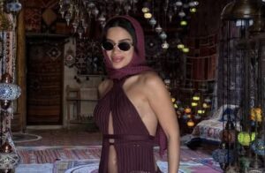 Anitta se destaca em Capadócia com vestido de crochê recortado durante férias luxuosas