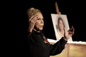 Arlete Salles é homenageada na Festa Internacional de Teatro em Angra dos Reis