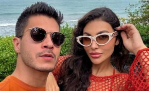 Arthur Aguiar e Jheny Santucci viajam juntos com a família: será que reataram?