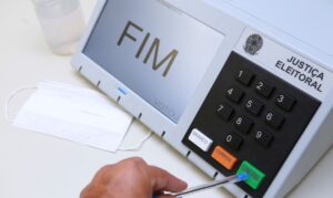 Denúncias de assédio eleitoral explodem 823% às vésperas da eleição de 2026