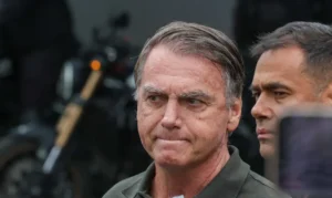 Bolsonaro apresenta nova revisão criminal ao STF e pede suspensão de pena de 27 anos por tentativa de golpe