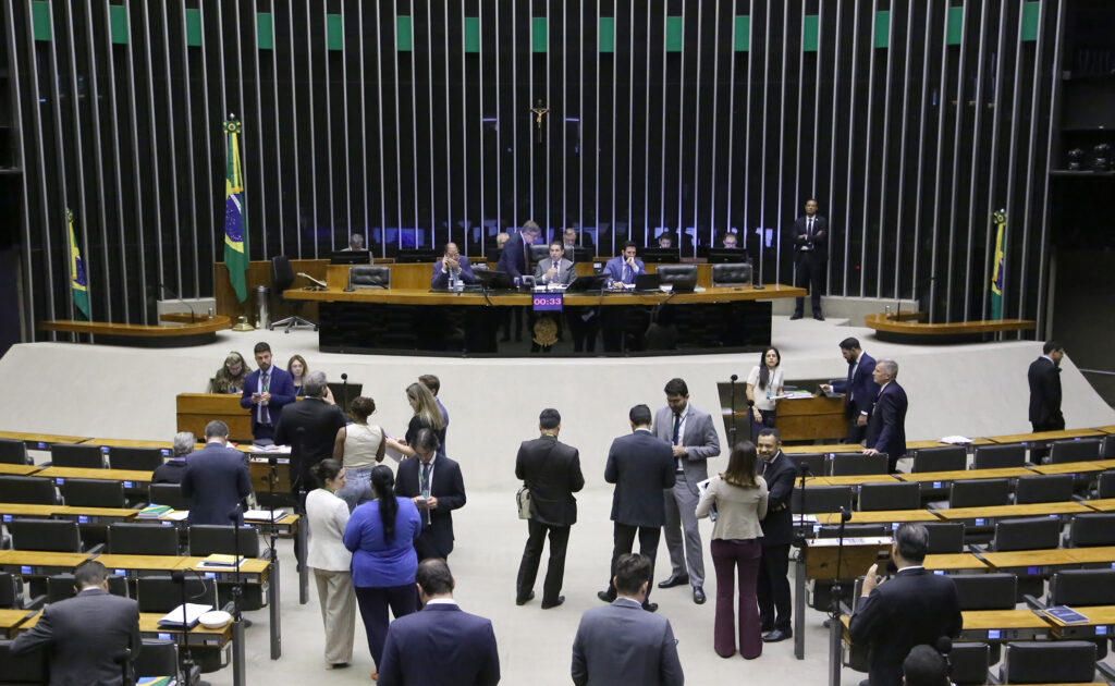 Câmara terá maior representação feminina da história com 108 deputadas eleitas em 2027