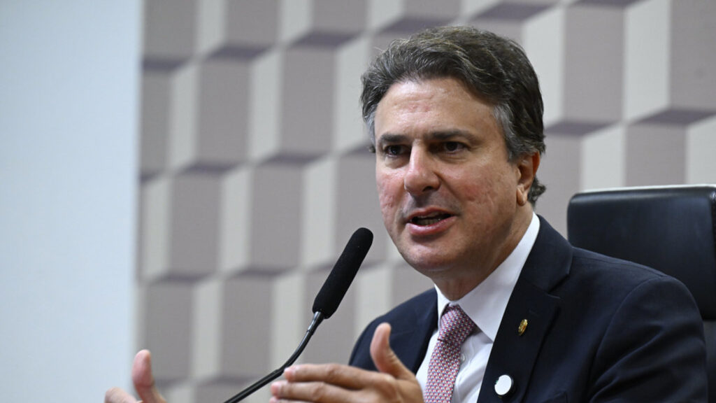 Camilo Santana propõe reduzir maioridade penal para 16 anos em crimes hediondos
