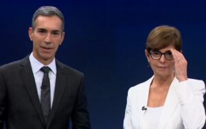 César Tralli confunde Renata Lo Prete com colega ao vivo na Globo