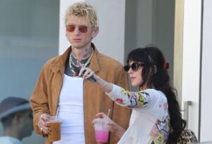 Dakota Johnson e MGK curtem encontro casual em Los Angeles com estilo de luxo