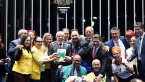 Datafolha: 75% dos brasileiros aprovam fim da escala 6×1 e veem melhora na qualidade de vida