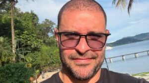 Diogo Nogueira assume romance com cantora: conheça a nova paquera do cantor