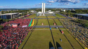 Documentários explodem no streaming e conquistam plateia com histórias reais do Brasil
