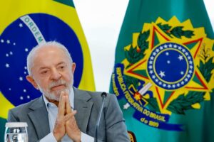 Ex-ministros de FHC e nomes de direita se unem em apoio à reeleição de Lula