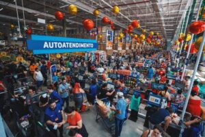 Fim da escala 6×1 já movimenta economia: mercado sente aumento do consumo das famílias