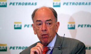 Ex-ministro Pedro Parente não votará em Flávio Bolsonaro após jantar; conheça os detalhes