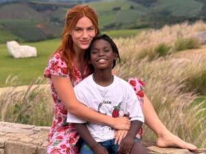 Giovanna Ewbank se emociona com estreia do filho Bless em novela
