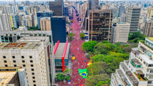 “Gostosos com Lula”: a trend que transformou a Paulista em passarela e tomou conta das redes; veja os 10 mais comentados