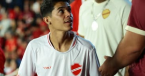Influencer goiano é preso pelo ICE nos EUA e deportado para o Brasil